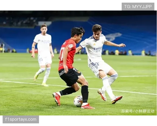 阿森西奥左脚献魔术般表现,扛压闪耀助球队登顶巅峰 阿森西奥左脚献魔术般表现,扛压闪耀助球队登顶巅峰