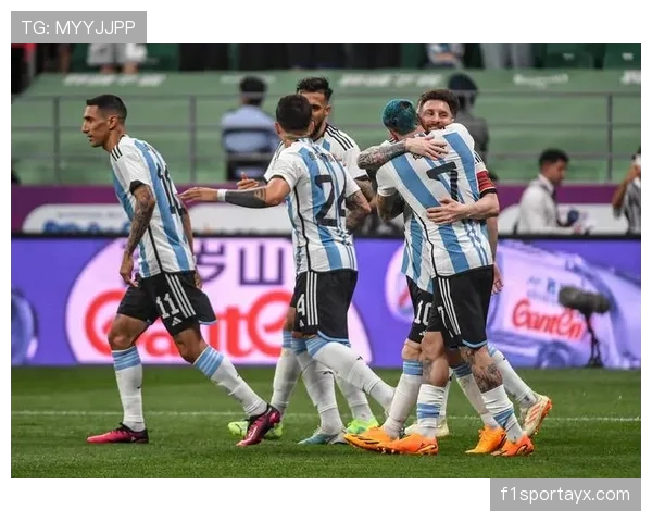 阿根廷队阵型重塑显成效，新战术助力状态回暖引关注