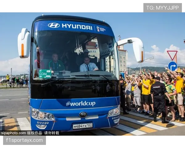 米德尔斯堡球迷热情助威，球队状态回升引关注